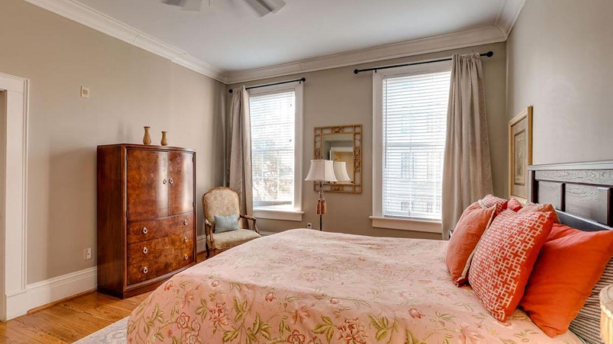 201 York #3 - Homey Downtown 2 Bedroom Steps From The River Savannah Buitenkant foto