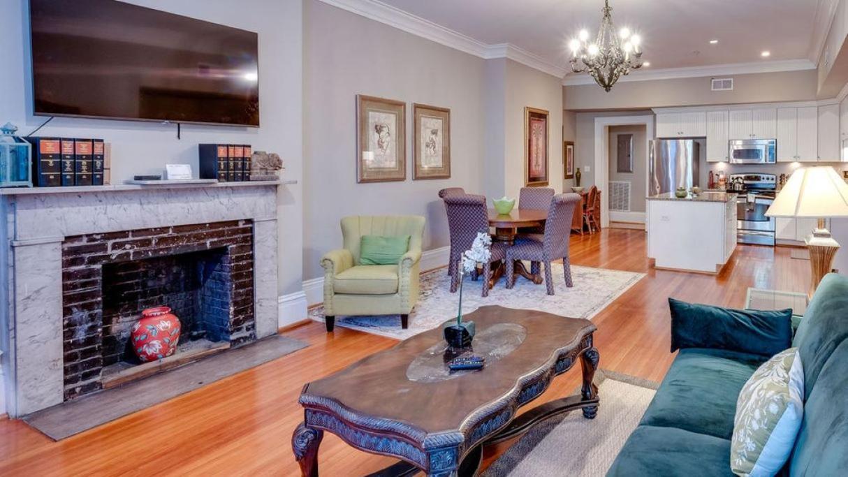 201 York #3 - Homey Downtown 2 Bedroom Steps From The River Savannah Buitenkant foto